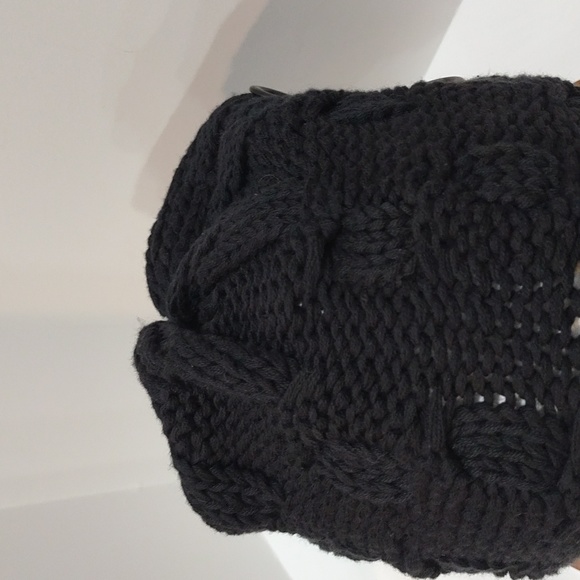 Burton Women's Black Cable Knit Beanie With Buttons Winter Ski - Picture 7 of 14
